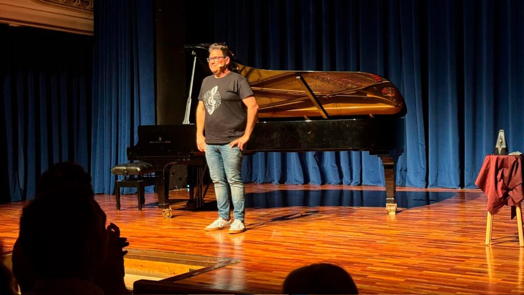 Gonzalo Villar Divulgador Científico